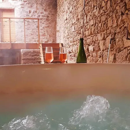 Πανσιόν La Tour Du Canet *